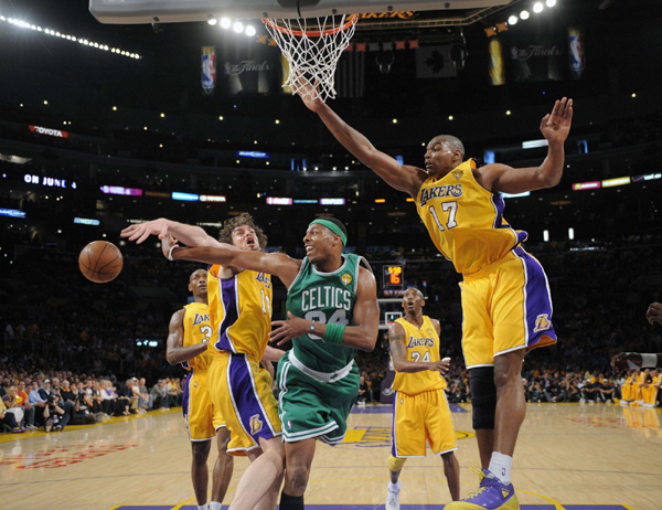 追随并支持 追随并支持