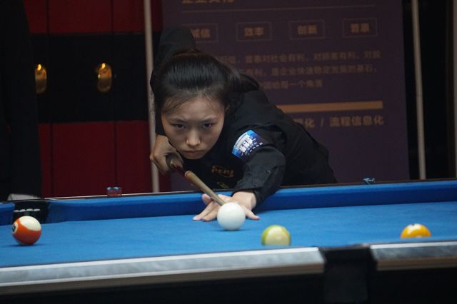 库嫂晒与库里结婚纪念日合照：我的宝贝 你是我永远的一切