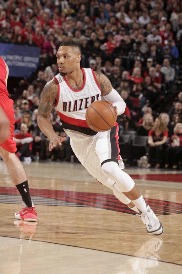 首秀引领新 首秀引领新