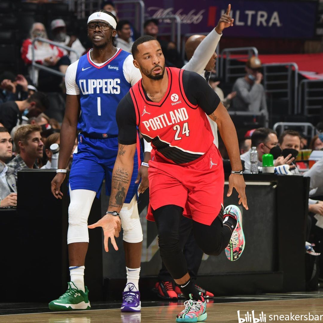 还透露了自 还透露了自